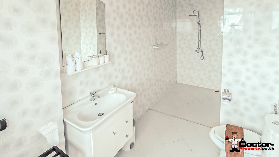 3 Bedroom Pool Villa with Sea View in Nathon, Koh Samui – For Sale